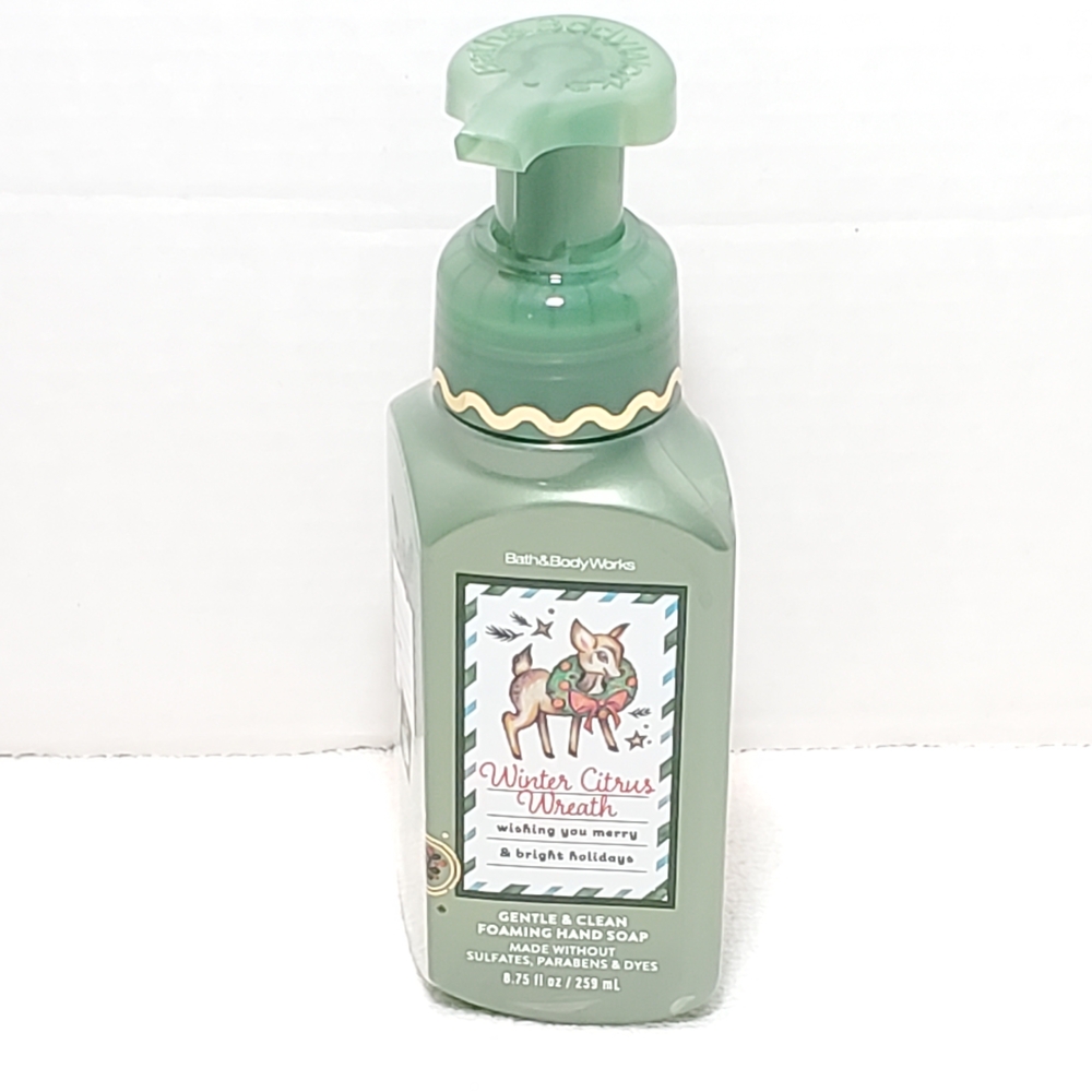 Bath & Body Works Winter Citrus Wreath Foaming Hand Soap 8.75 fl oz Bottle New